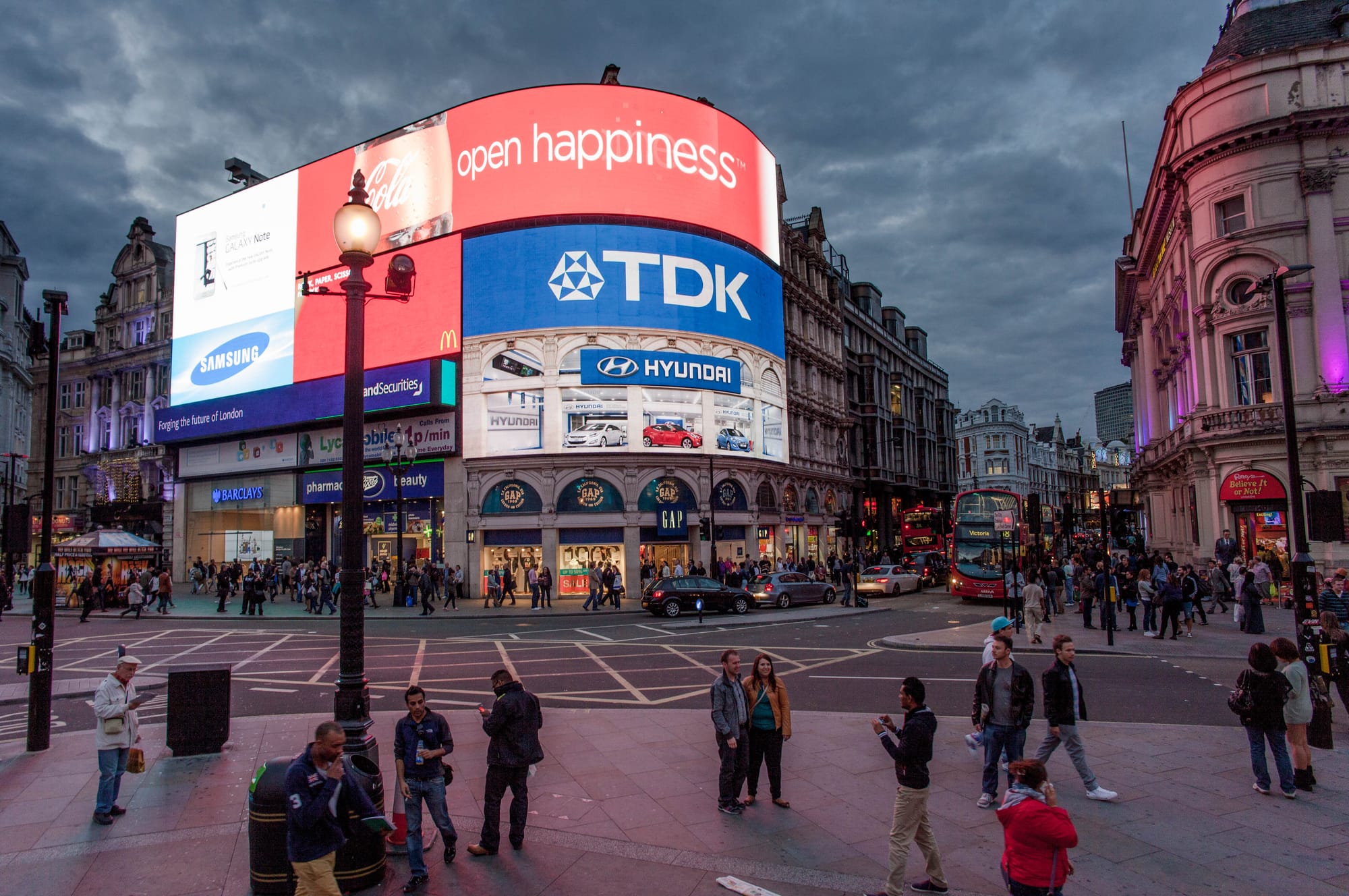 The Rise of 3D Anamorphic Billboards: Where Digital Art Meets Advertising